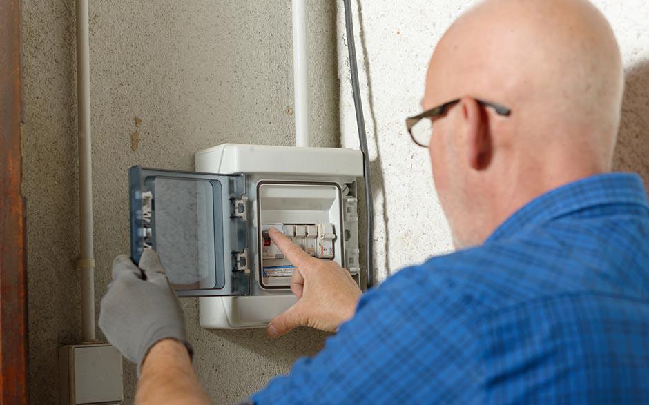 électricien maintenance Magny-les-Hameaux